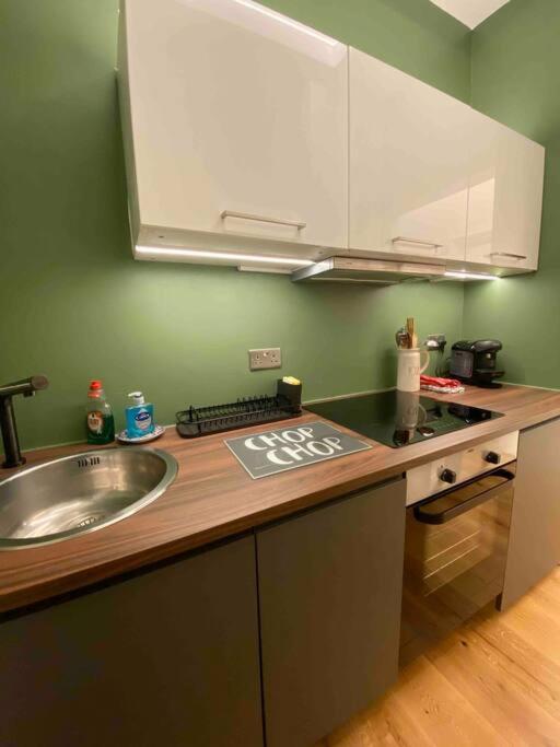 Ferienwohnung Interior Designed Flat Near Kew Botanical Gardens London Exterior foto
